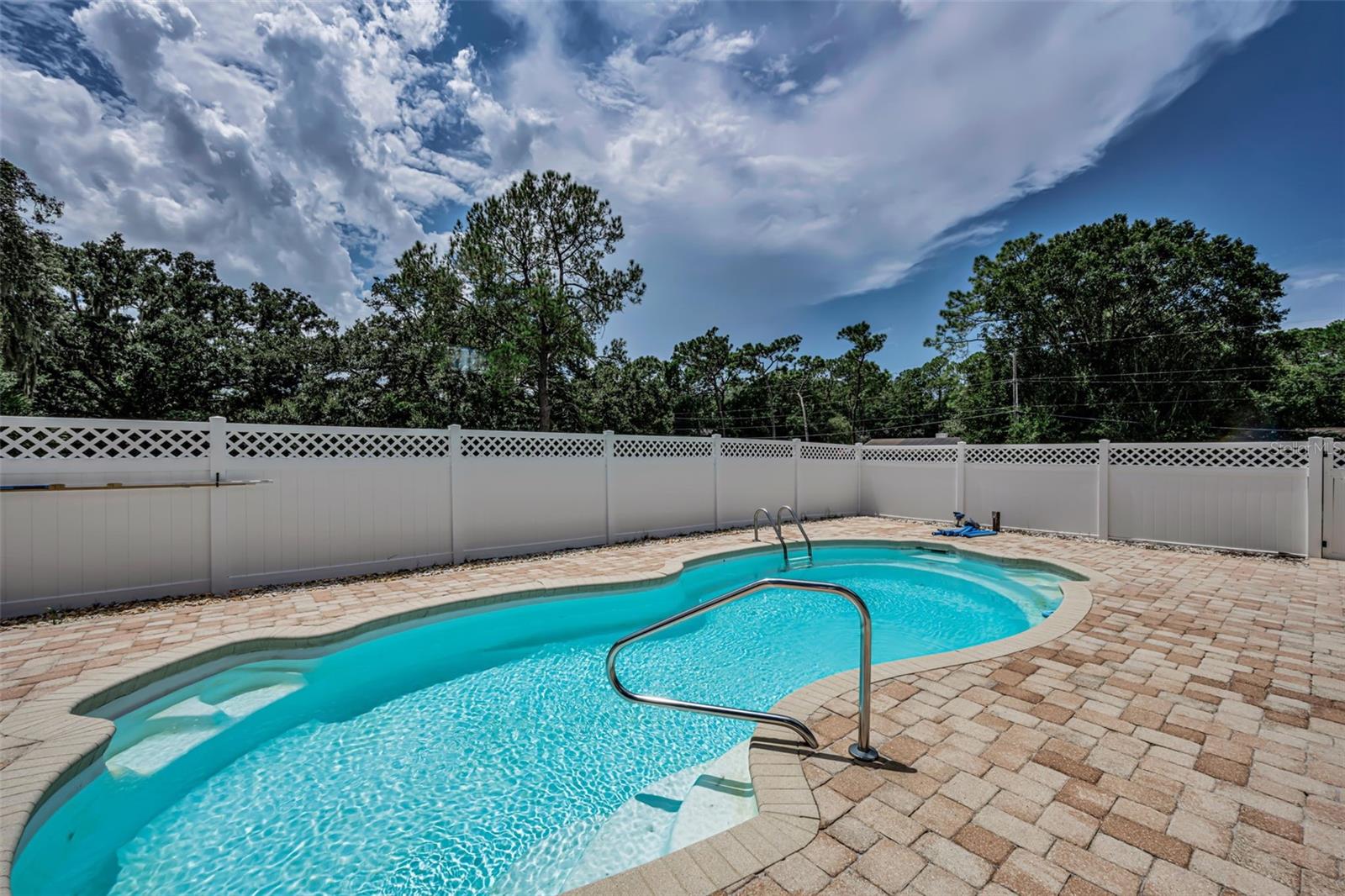 7812 Windward Way Property Photo 47