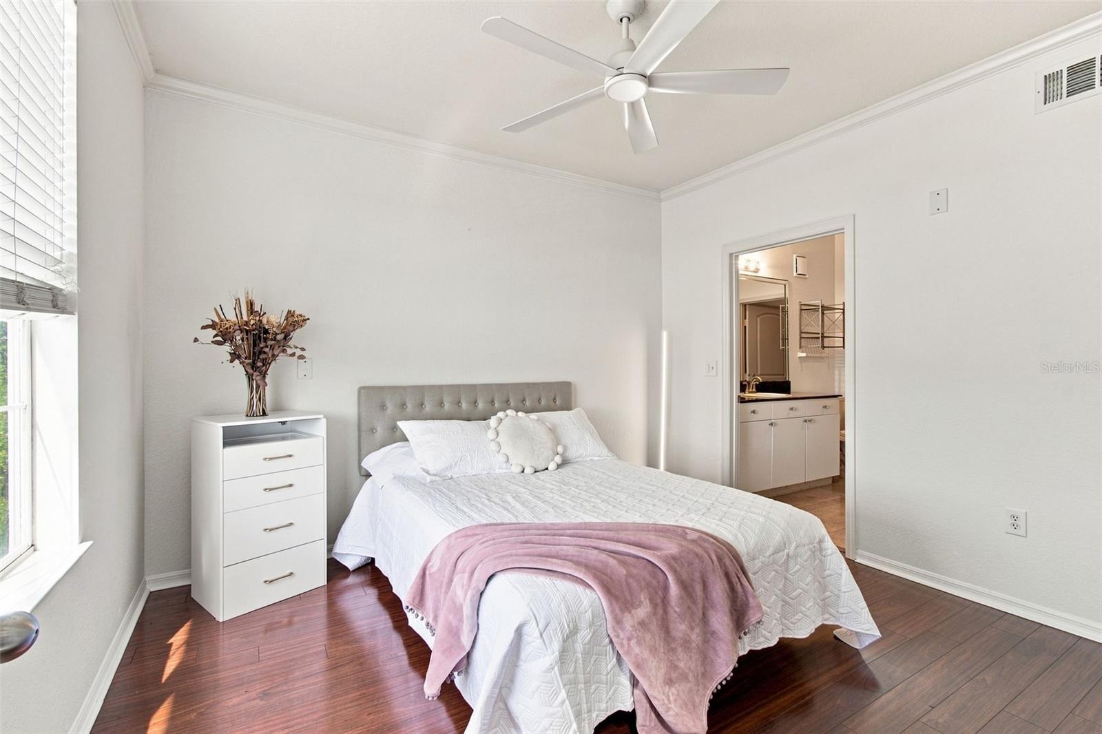4221 W Spruce St #2425 Property Photo 5