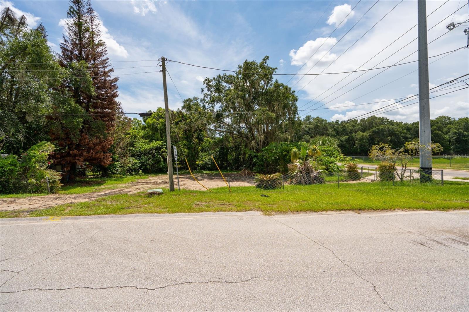 1305 Clarcona Rd Property Photo 2