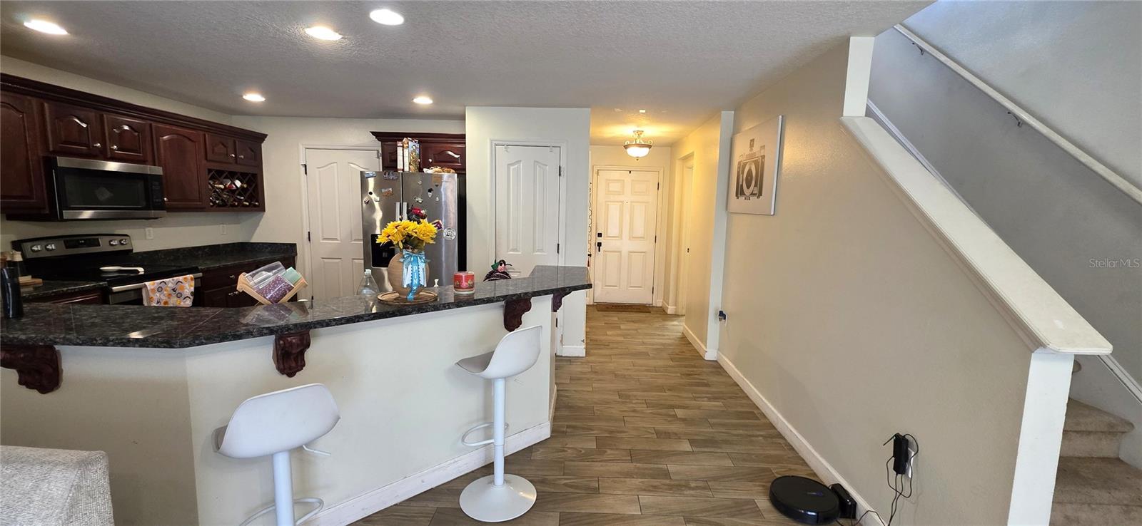 4555 Limerick Dr Property Photo 7