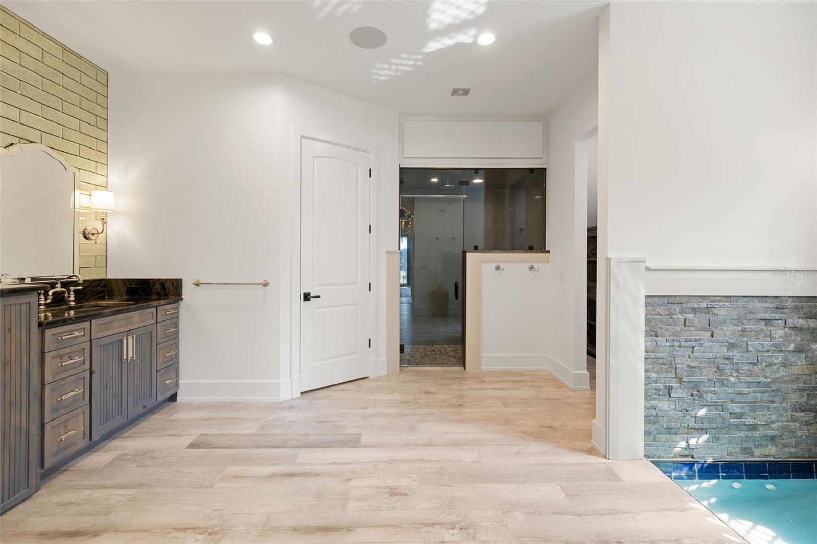 16115 Chastain Rd Property Photo 35