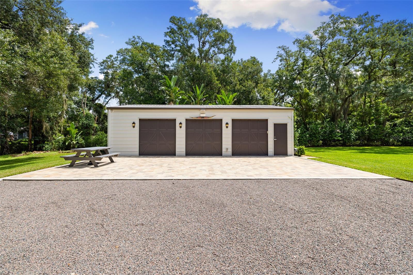 16115 Chastain Rd Property Photo 70