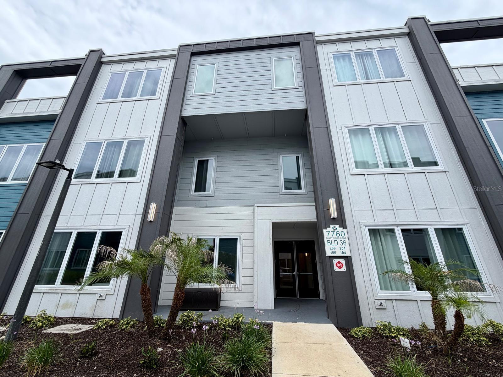 7740 Sandy Ridge Dr #215 Property Photo 1