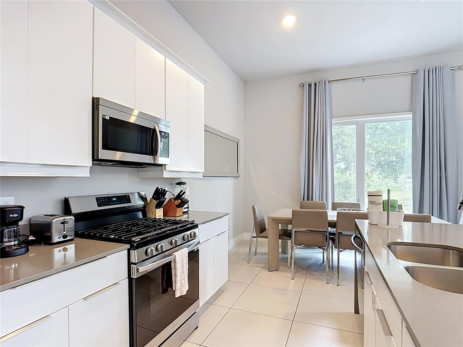 7740 Sandy Ridge Dr #215 Property Photo 8