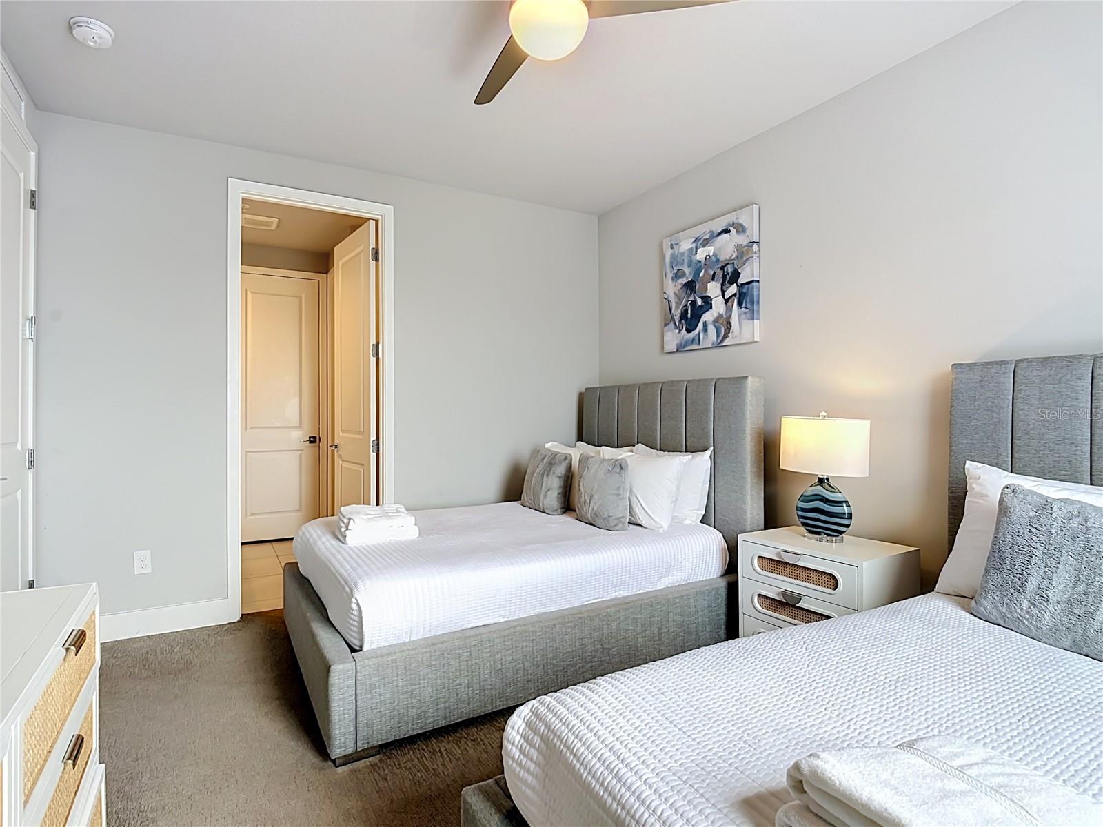 7740 Sandy Ridge Dr #215 Property Photo 33
