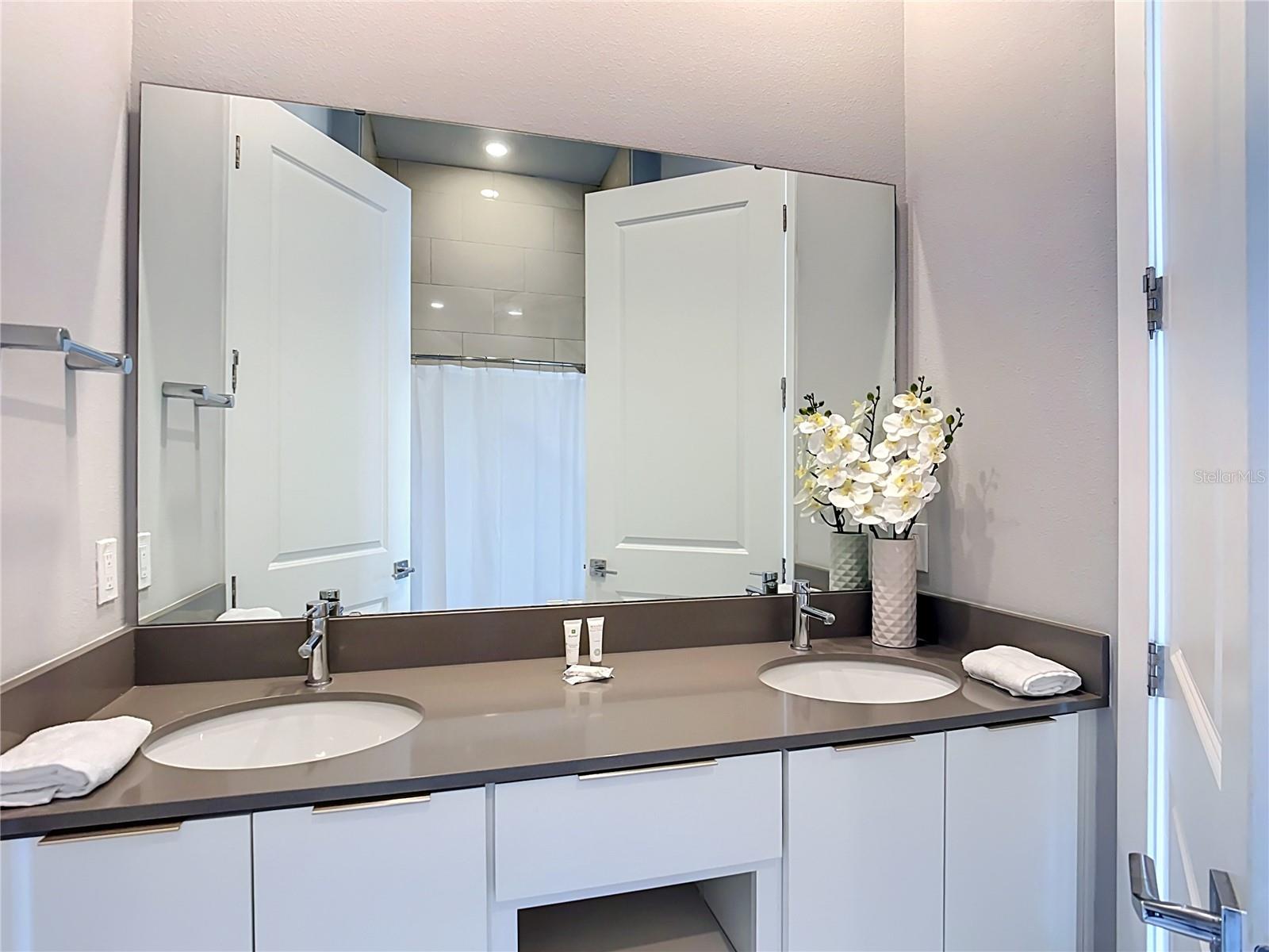 7740 Sandy Ridge Dr #215 Property Photo 40