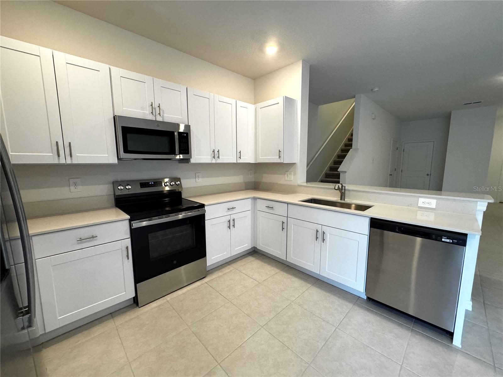 10149 Trumpet Honeysuckle Way Property Photo 3