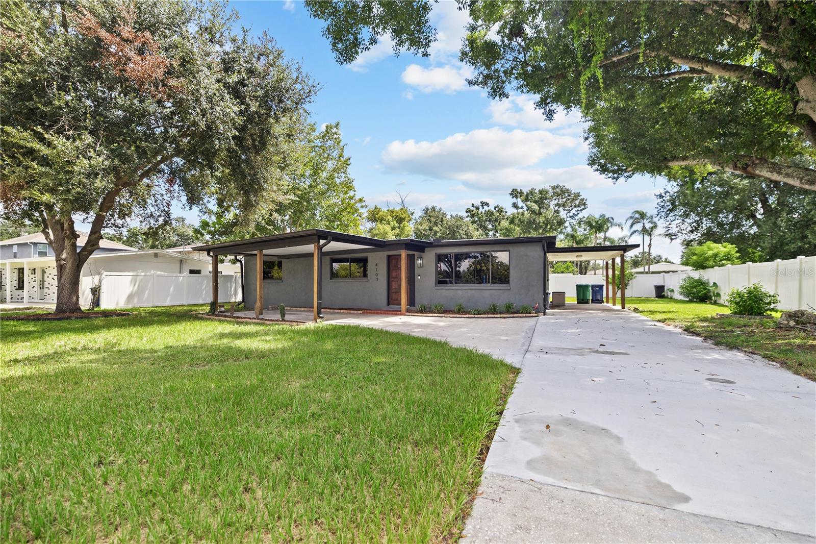 4103 N GOMEZ AVE Property Photo 1