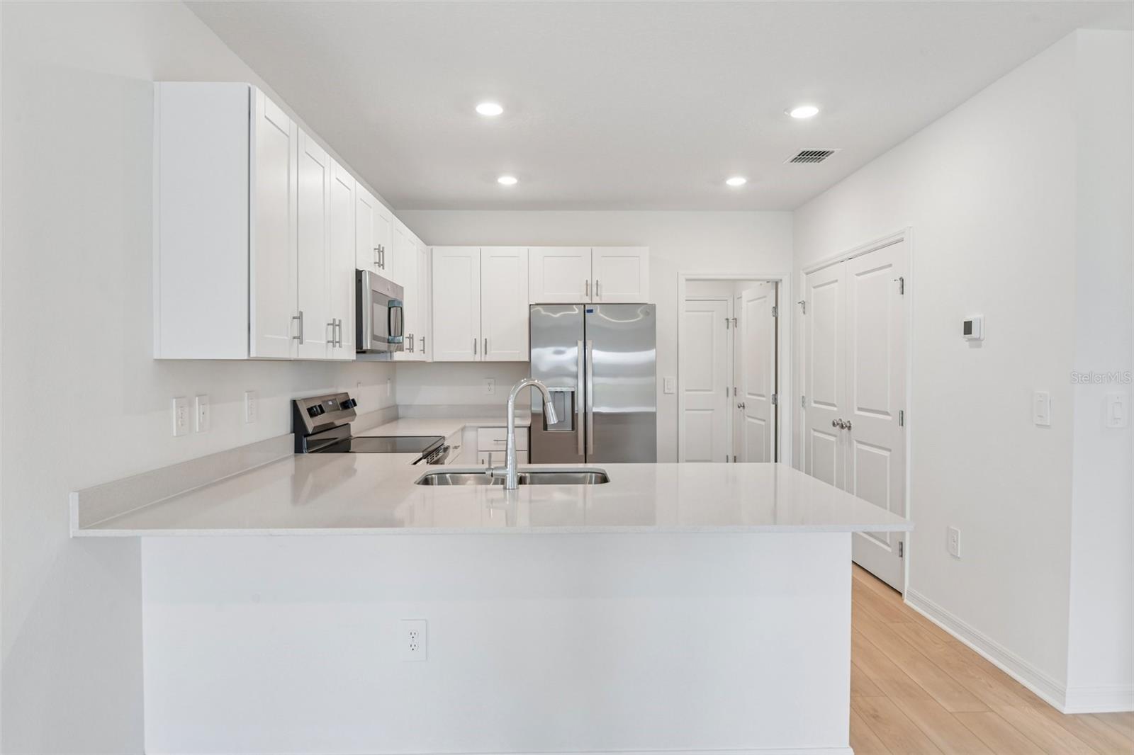13721 Squall Ln Property Photo 2