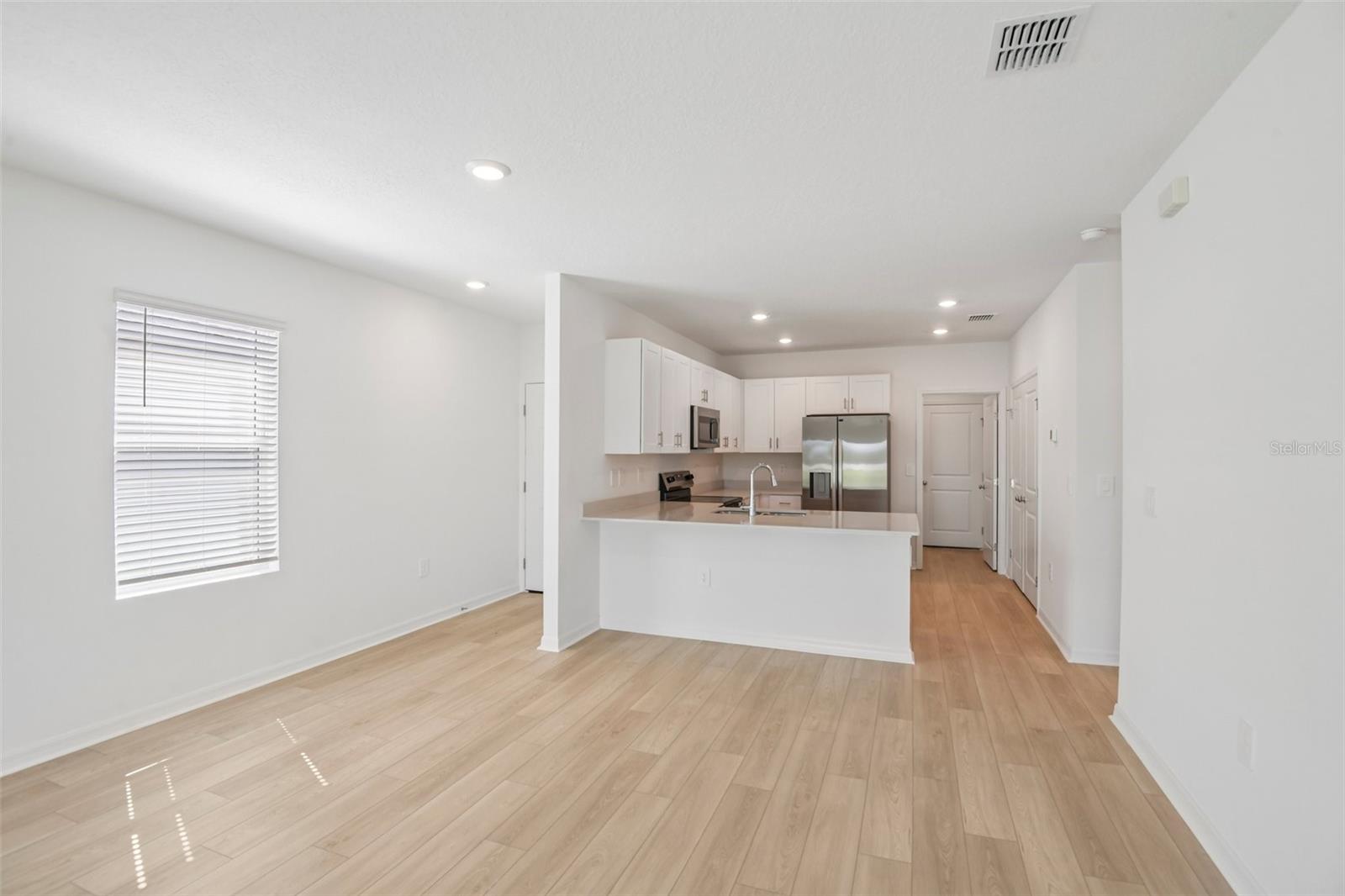13721 Squall Ln Property Photo 7