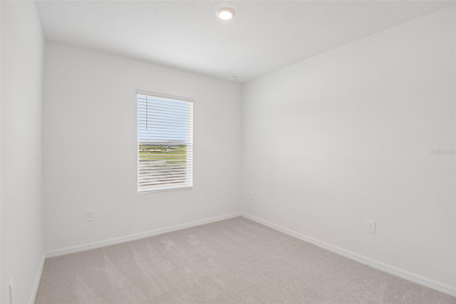 13721 Squall Ln Property Photo 20
