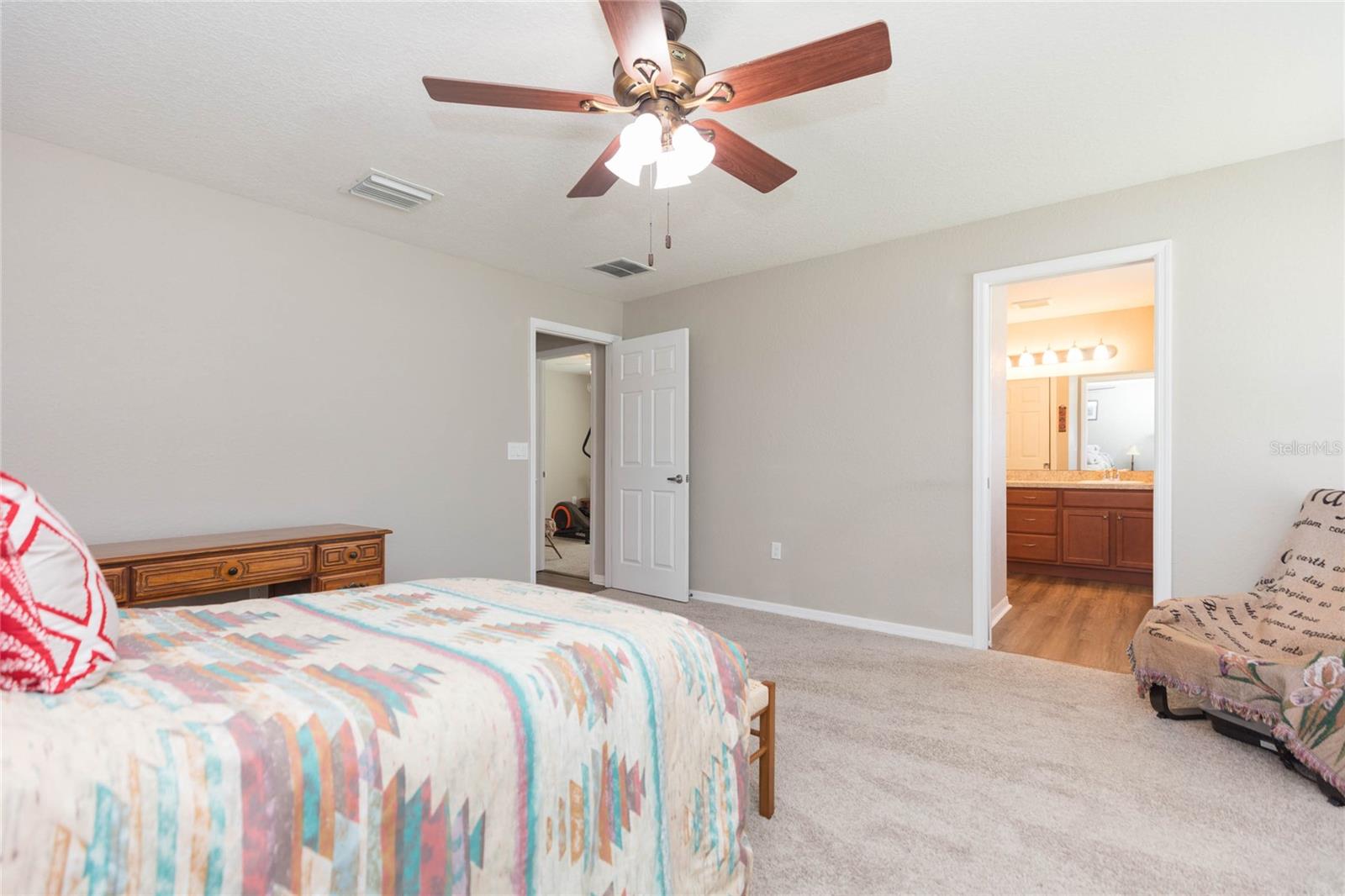 719 Vineyard Reserve Ct Property Photo 18