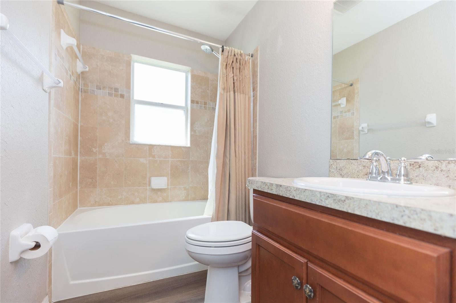 719 Vineyard Reserve Ct Property Photo 27