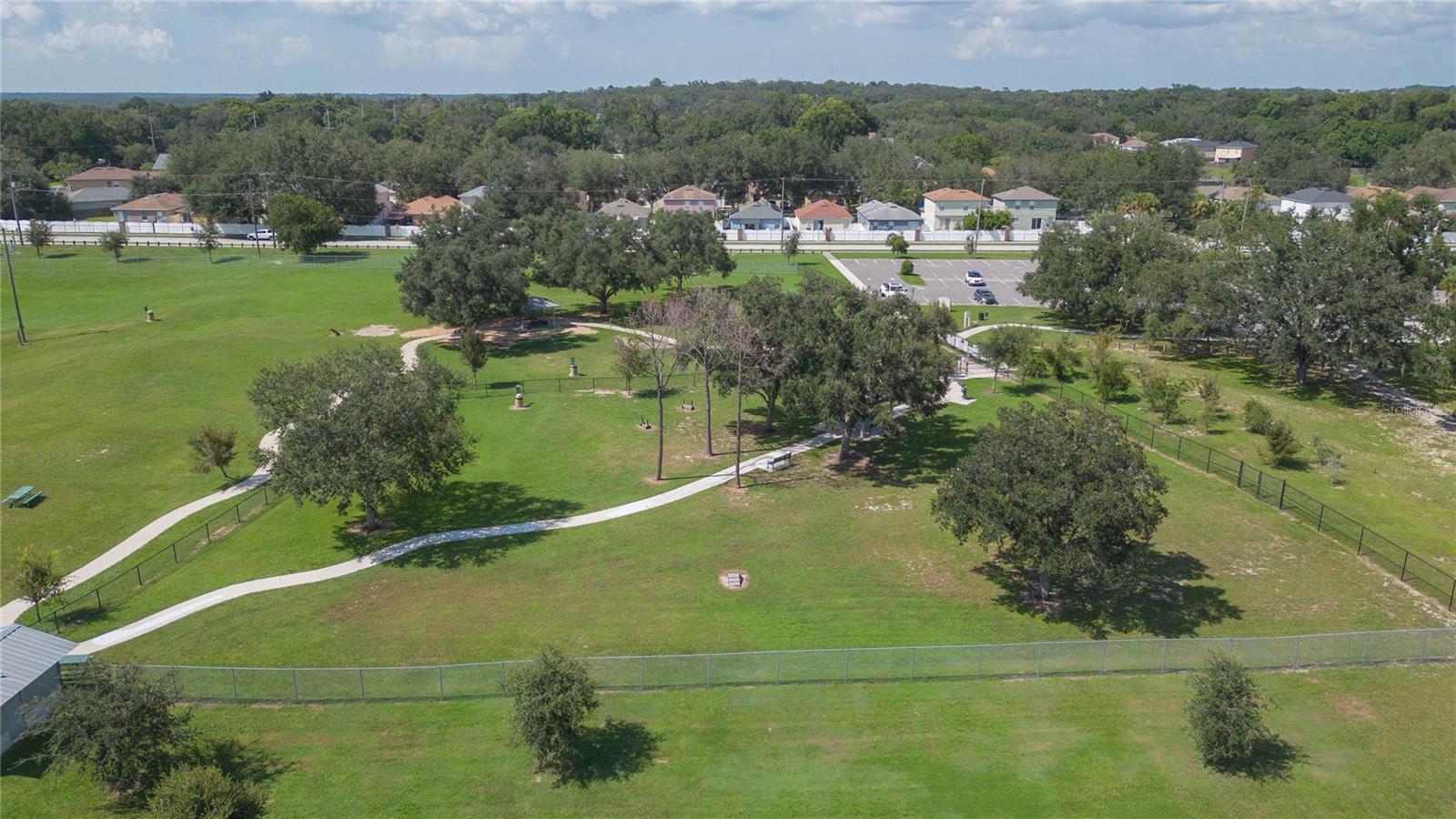 719 Vineyard Reserve Ct Property Photo 42