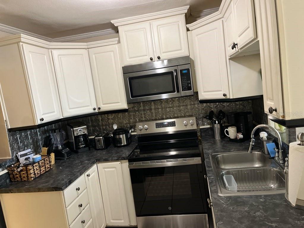 2717 W State St Property Photo 42