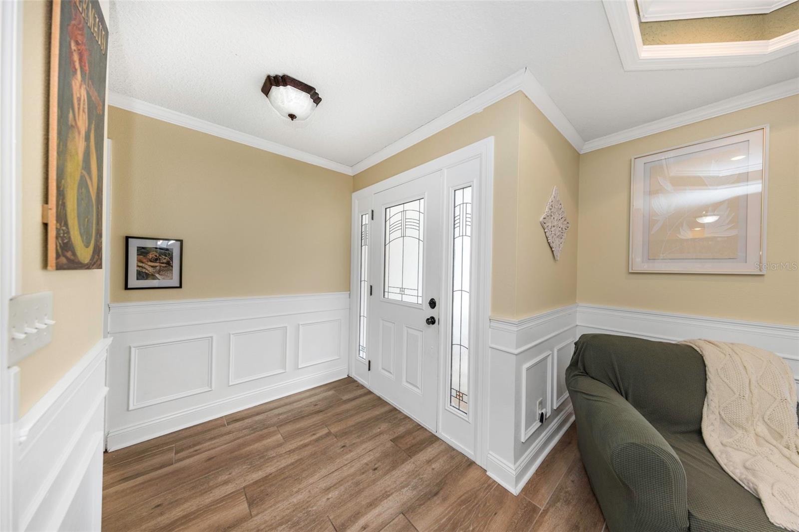 1620 Country Ln Property Photo 8