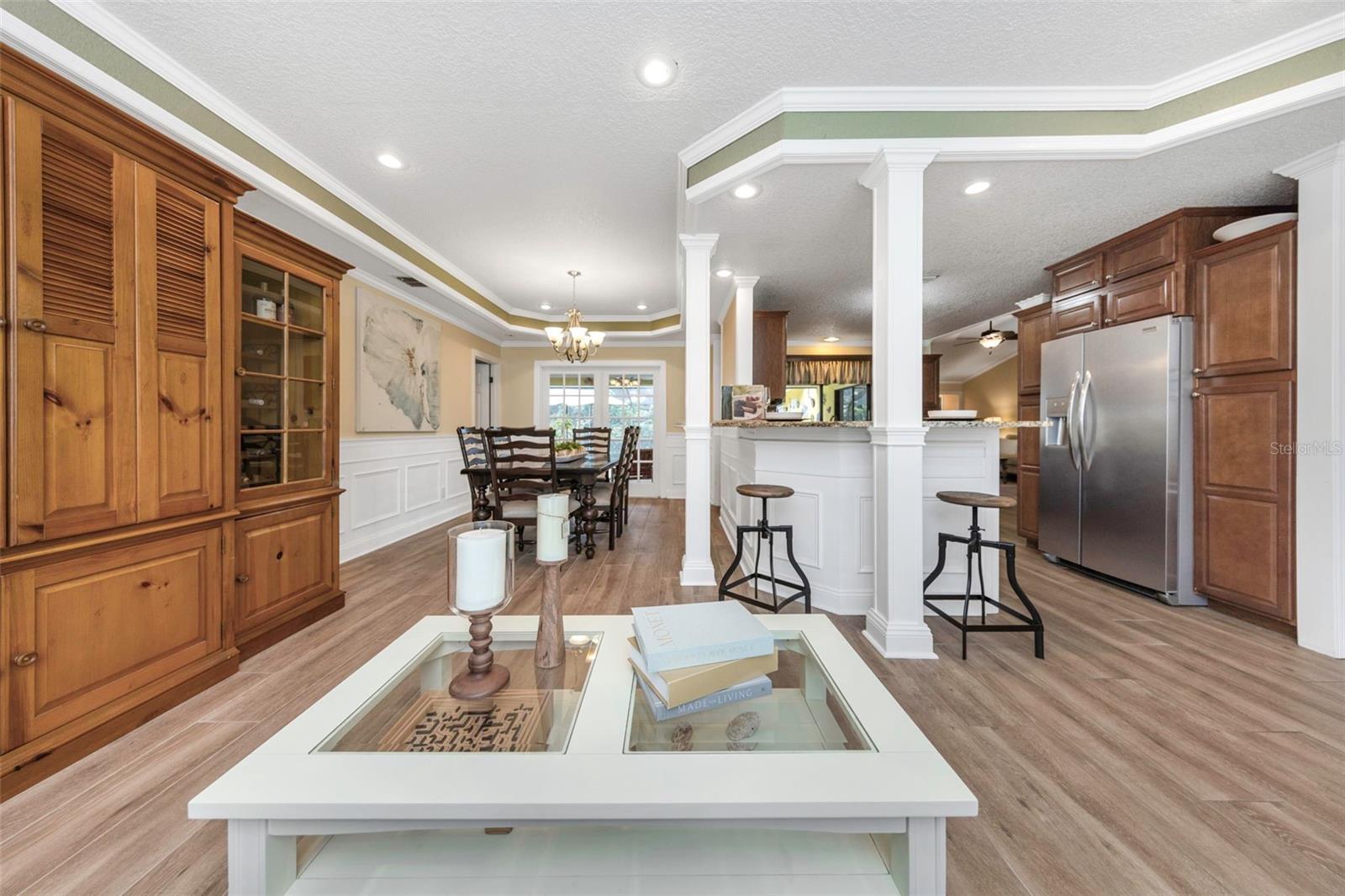 1620 Country Ln Property Photo 11