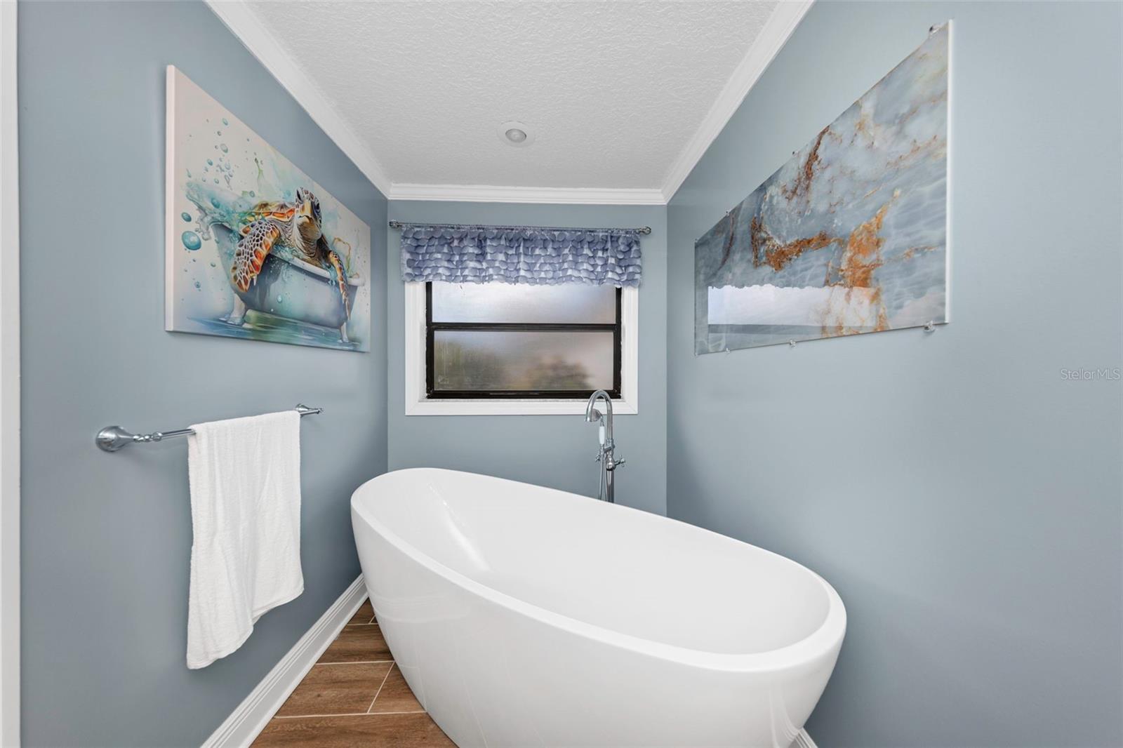 1620 Country Ln Property Photo 24