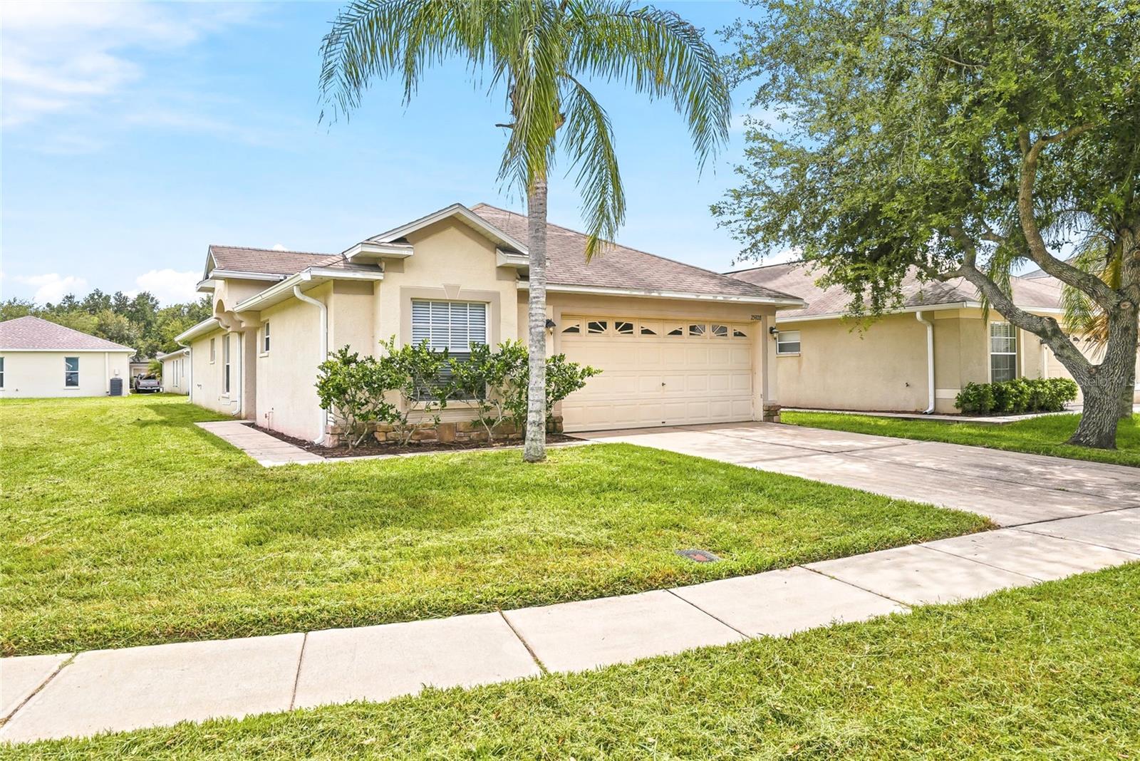 25928 Crippen Dr Property Photo 3