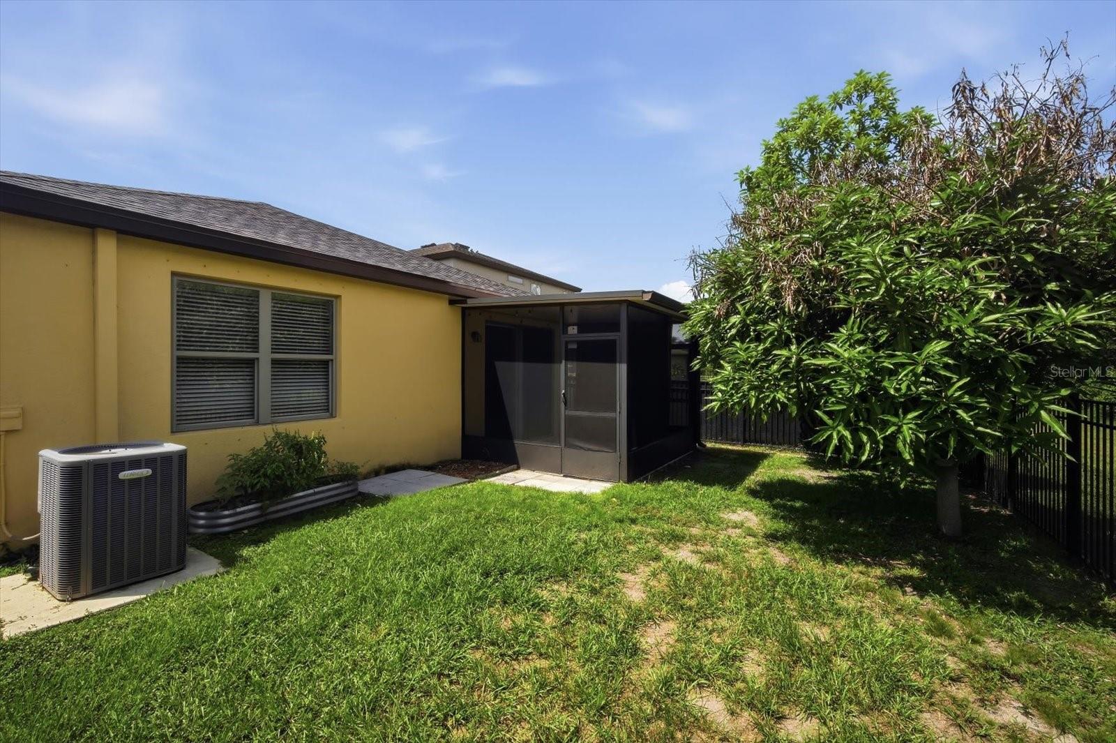 5947 Sweet Birch Dr Property Photo 29