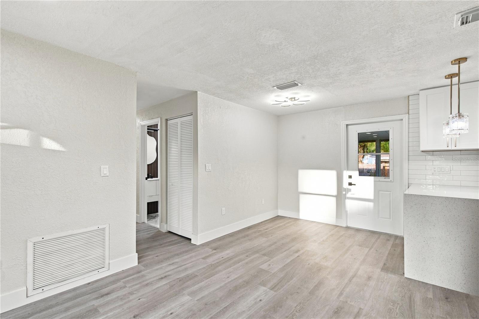 1376 Old Mill Ln Property Photo 16