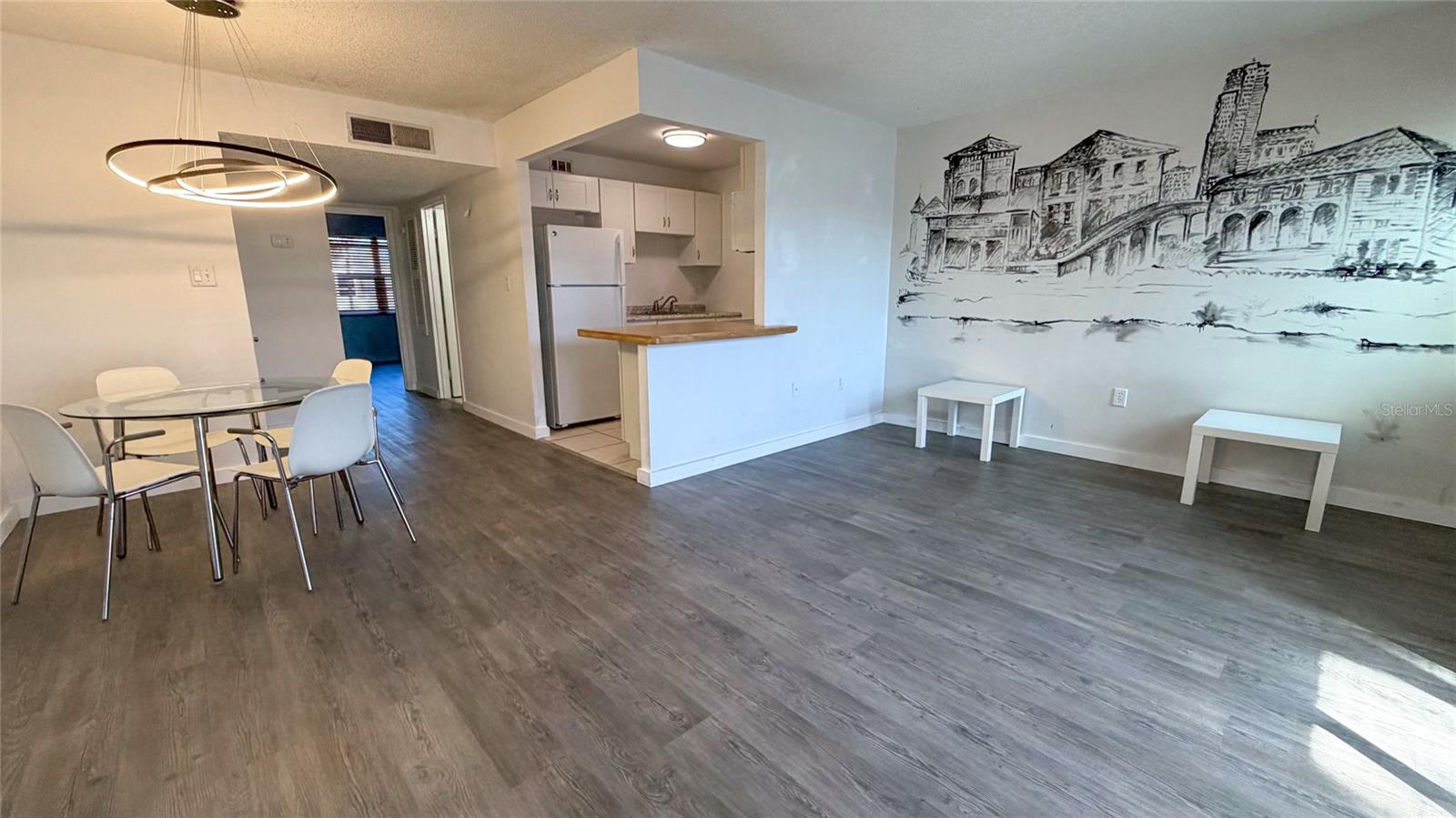 215 S Mcmullen Booth Rd #182 Property Photo 16