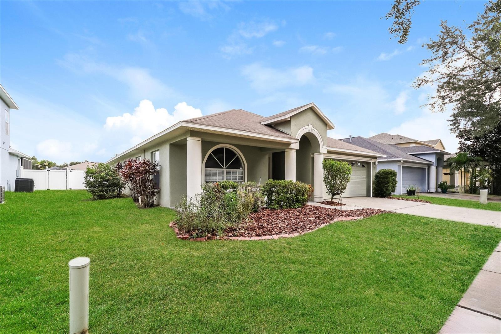 12755 STANDBRIDGE DR Property Photo 1