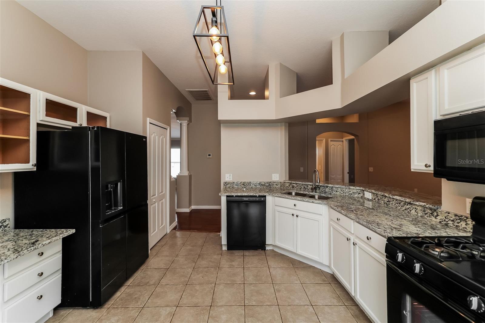 12755 Standbridge Dr Property Photo 10