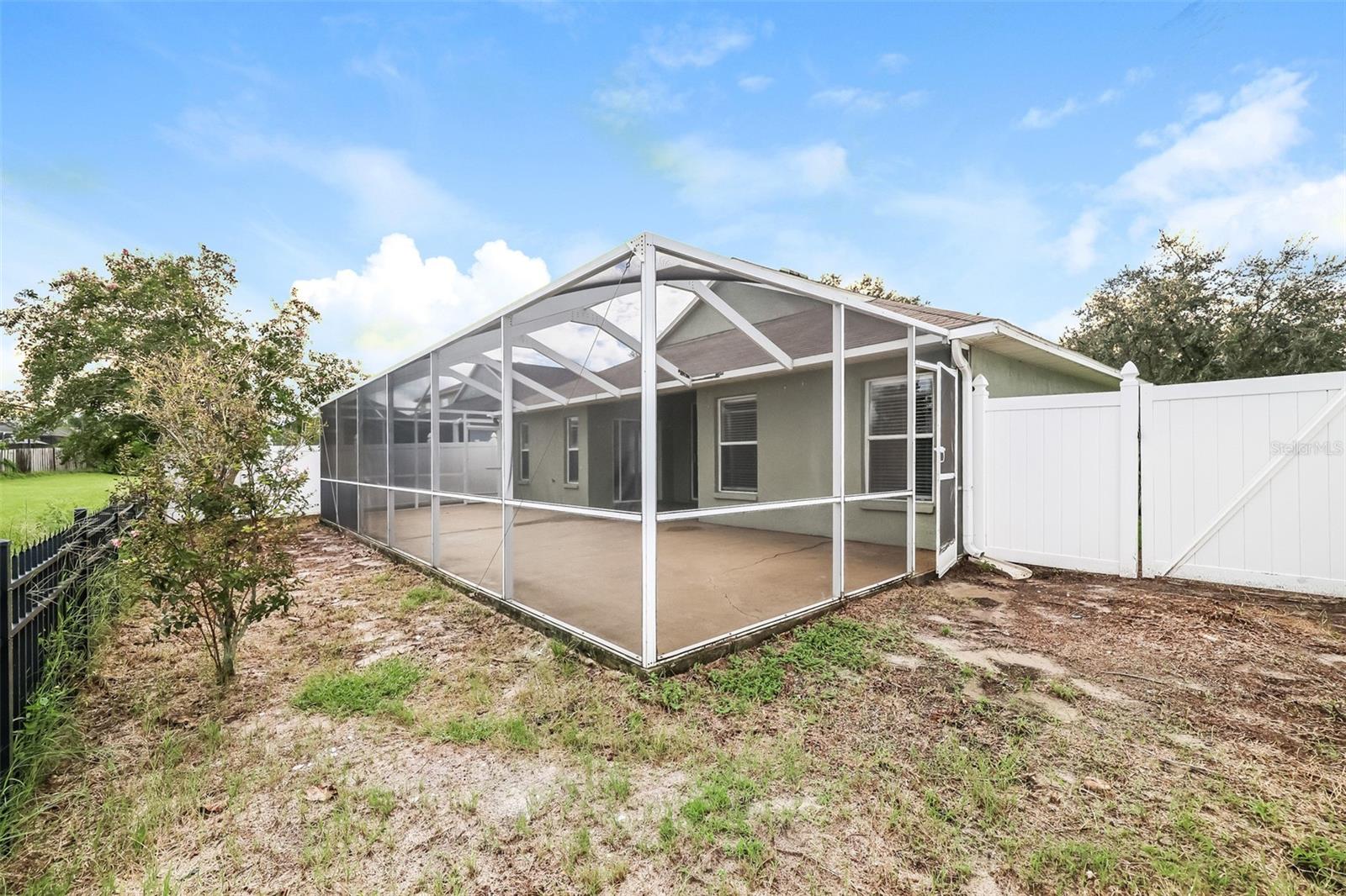 12755 Standbridge Dr Property Photo 39