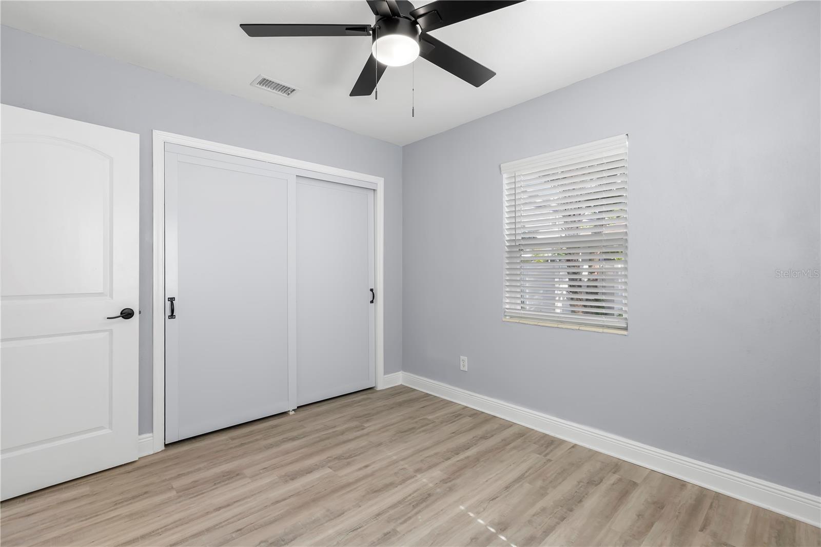 3921 W Gray St Property Photo 17