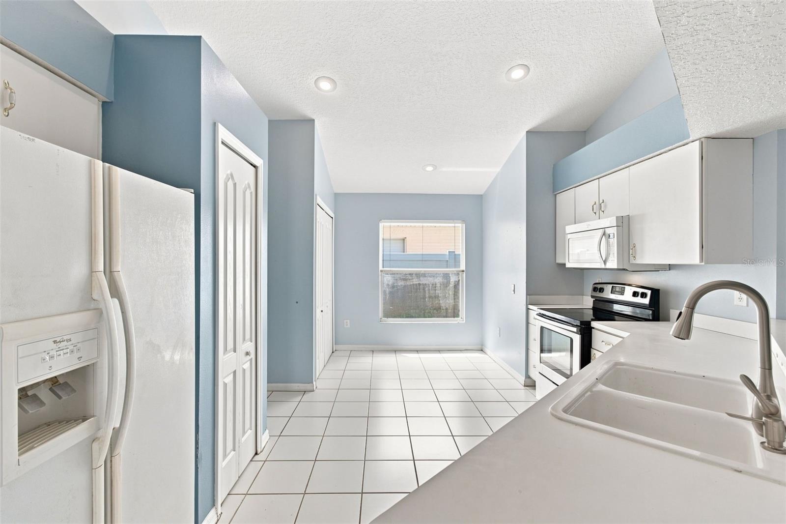 3838 Bellewater Blvd Property Photo 7