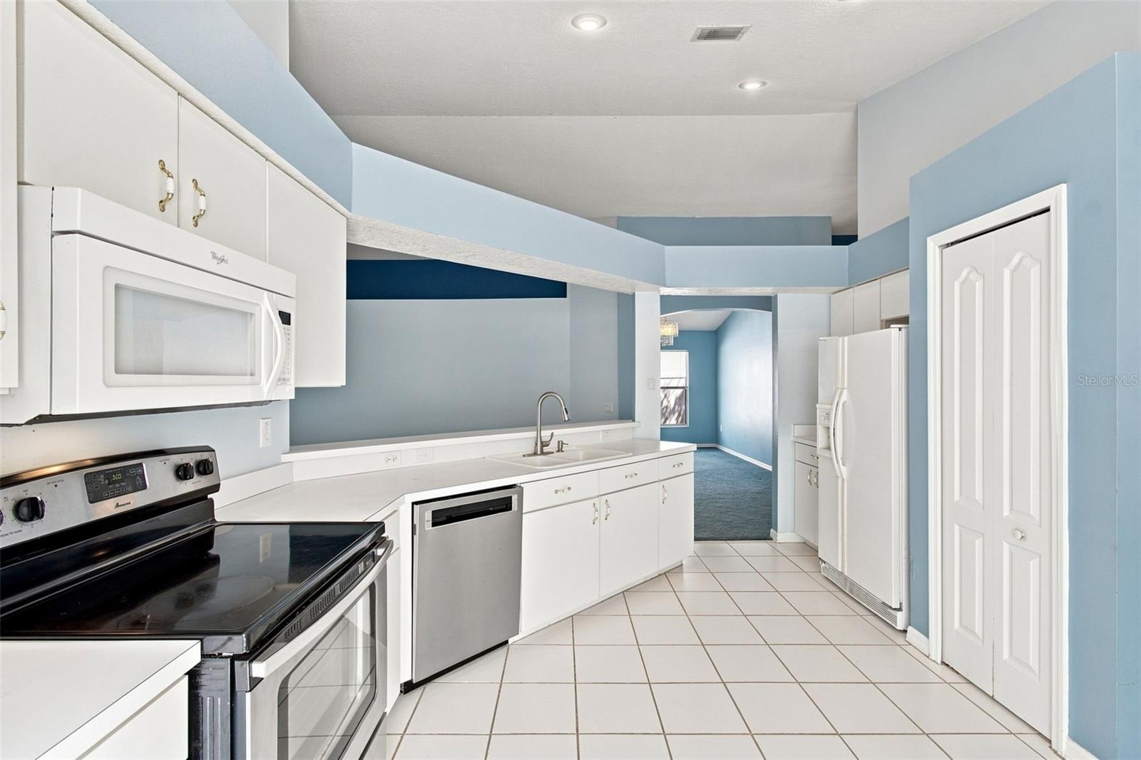 3838 Bellewater Blvd Property Photo 12