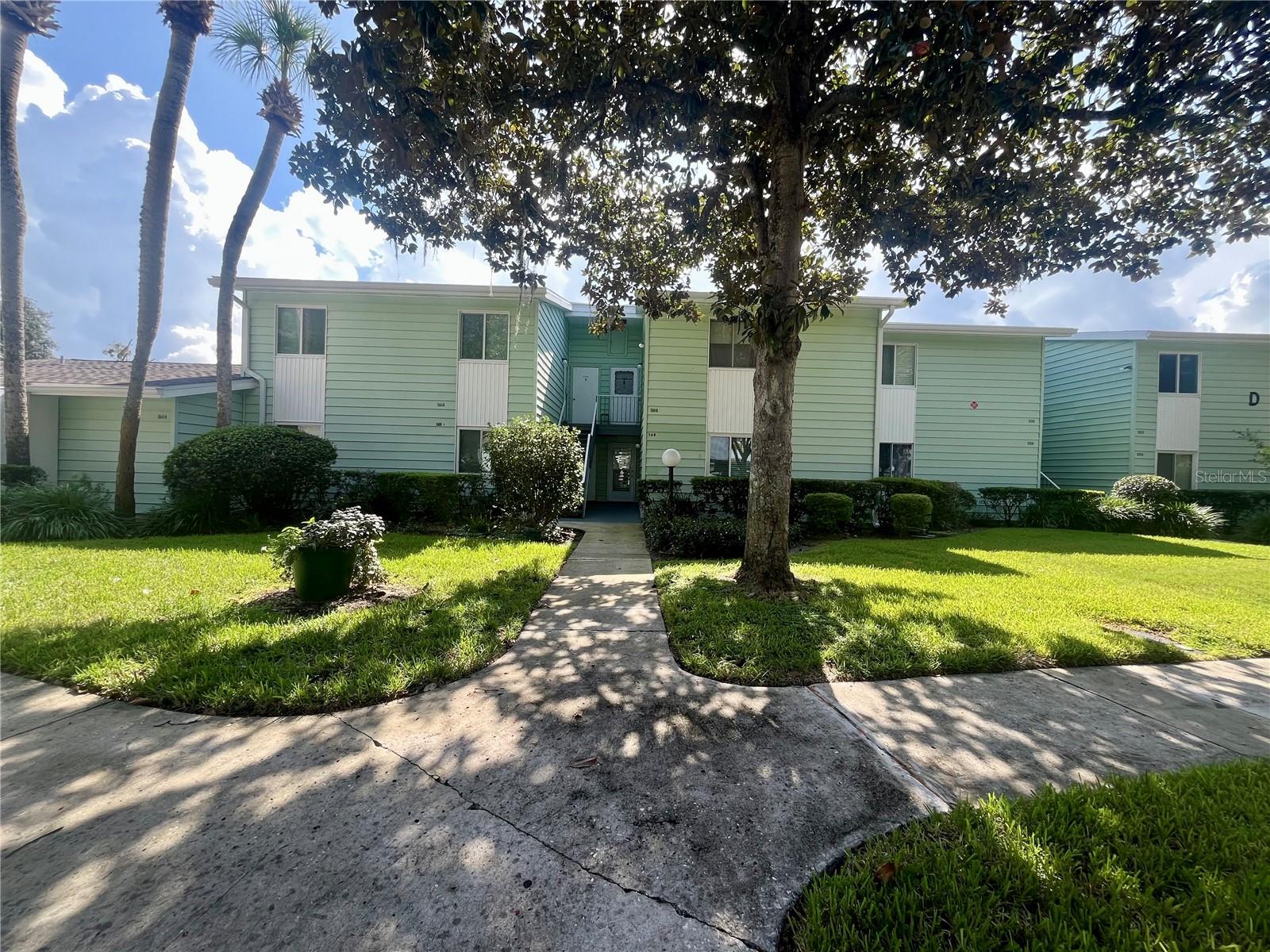 568 MIDWAY DR #B Property Photo 1
