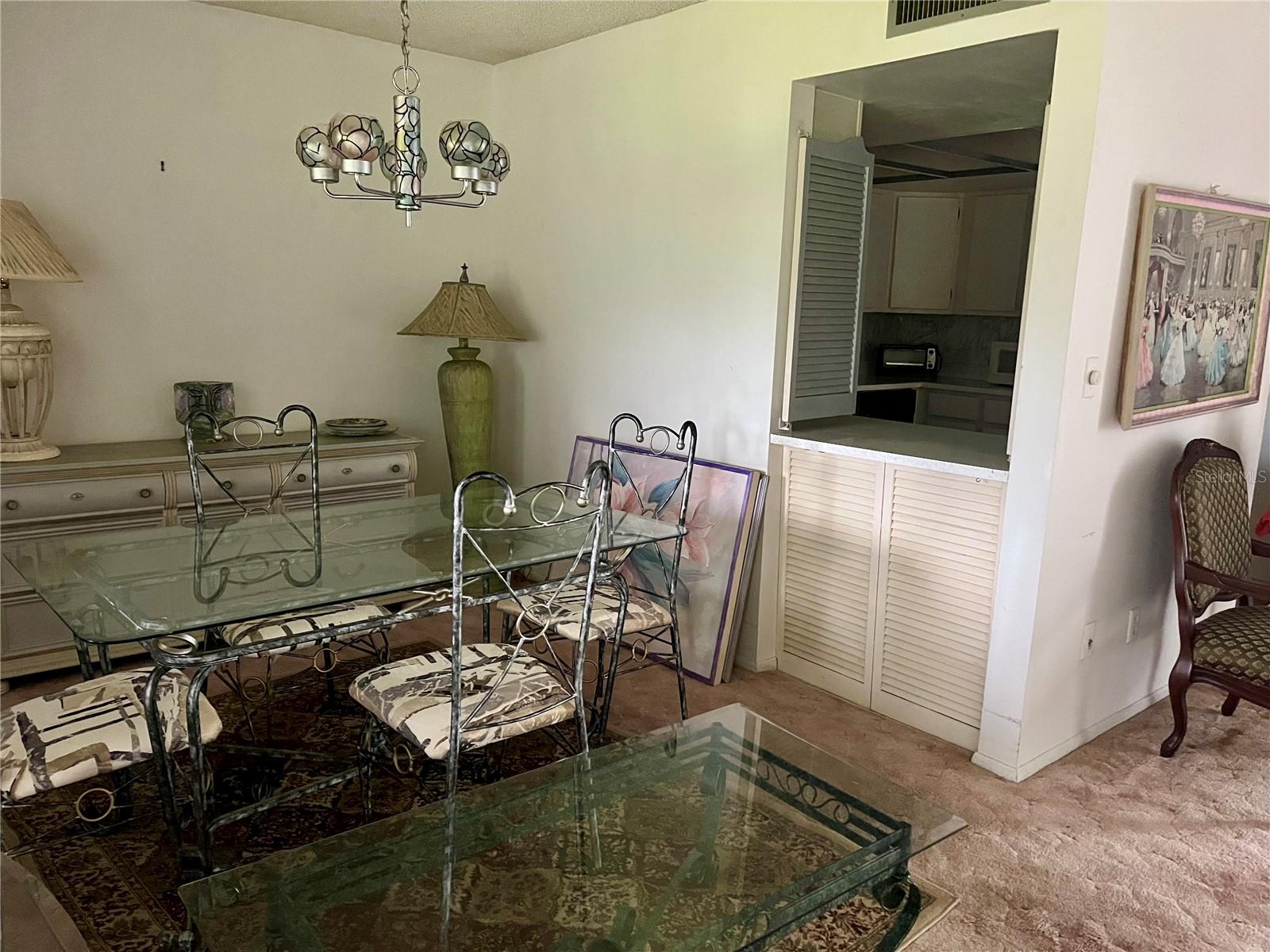 568 Midway Dr #b Property Photo 14