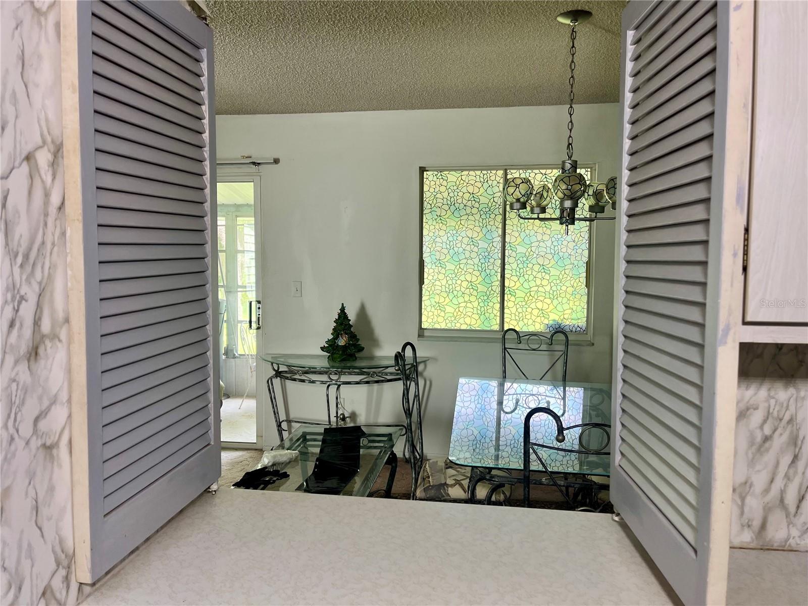 568 Midway Dr #b Property Photo 16