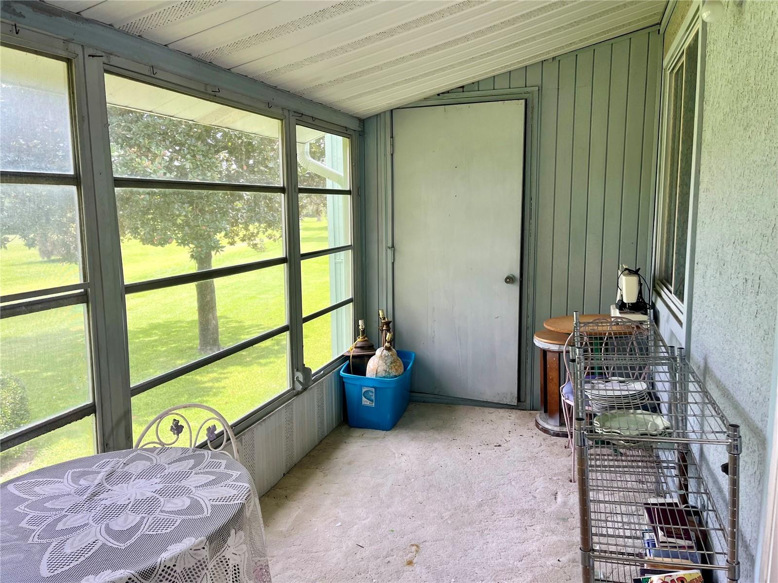 568 Midway Dr #b Property Photo 21