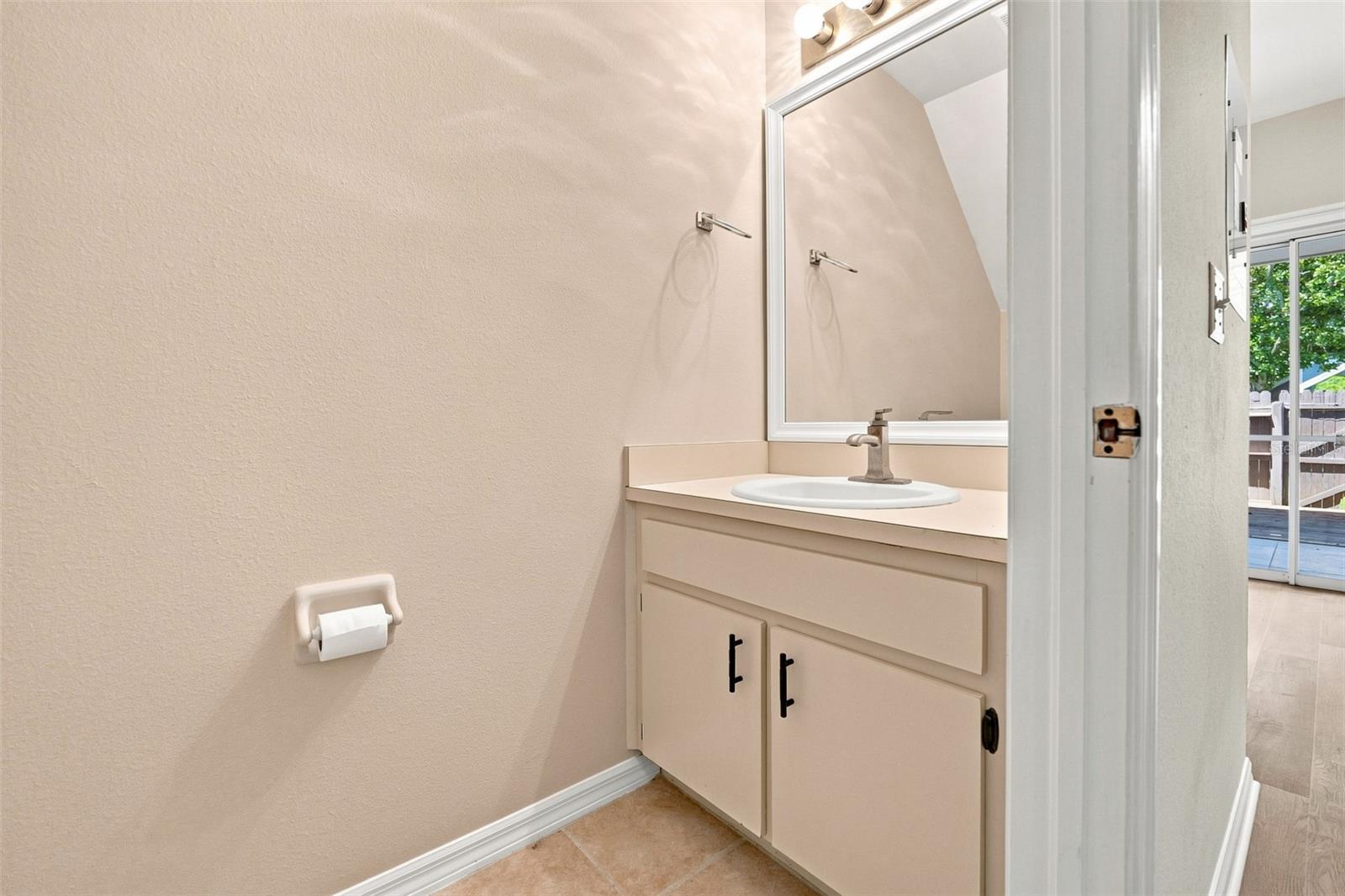 2725 Penzance St Property Photo 15