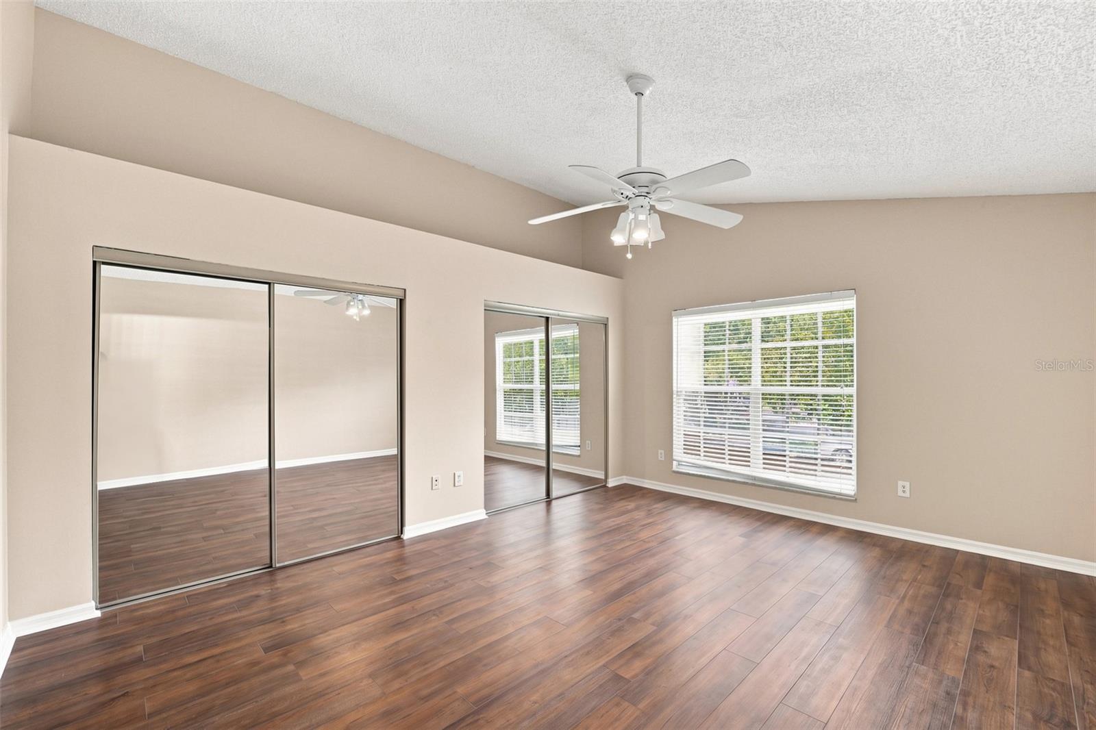 2725 Penzance St Property Photo 18