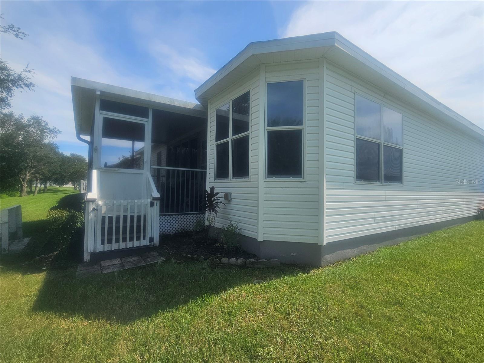 603 Canal Way Property Photo 8