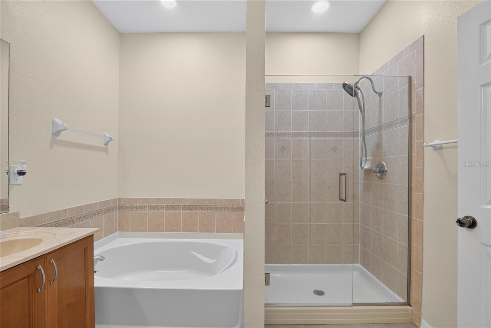 11428 Captiva Kay Dr Property Photo 25