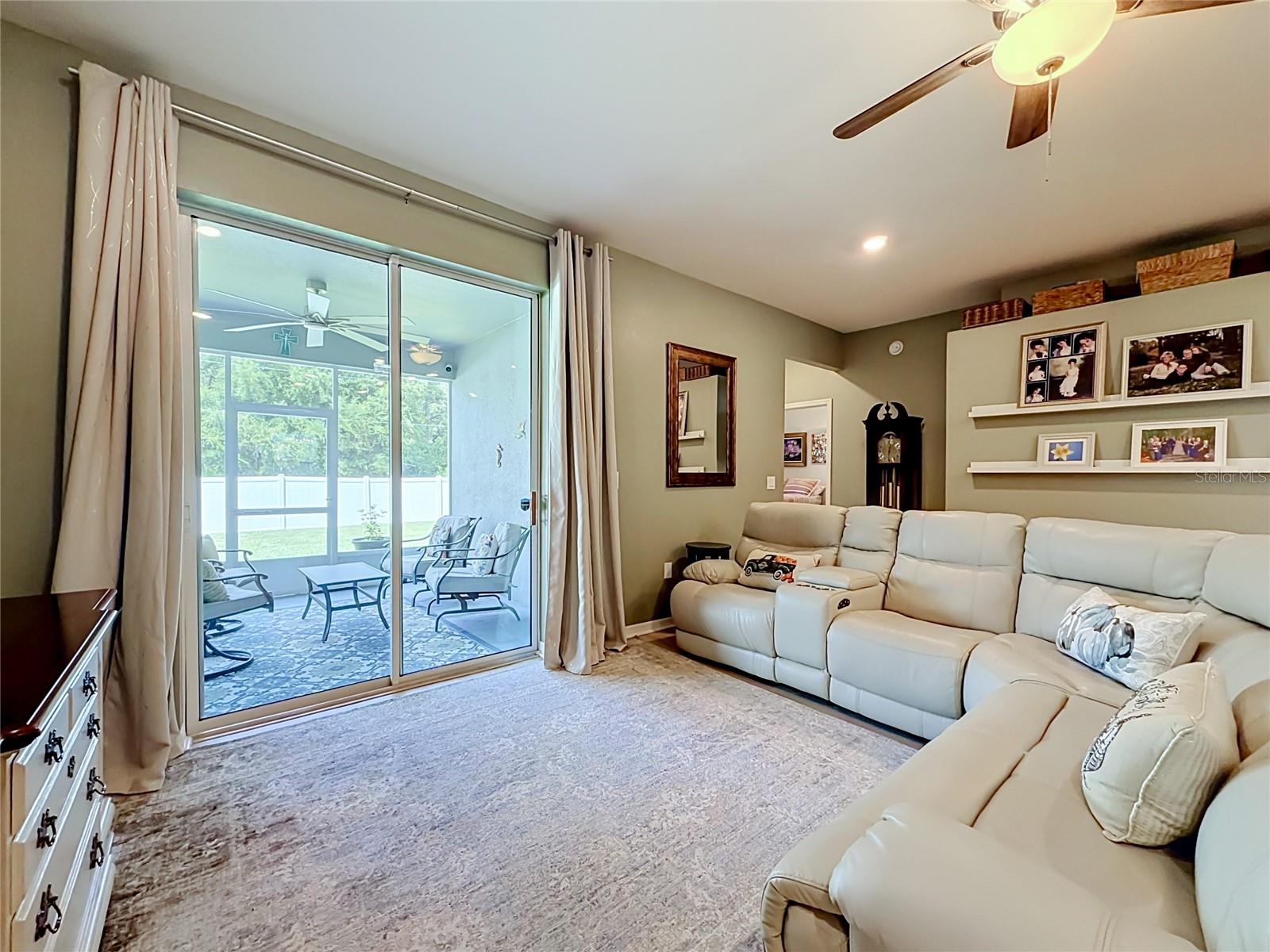 1069 Sandpiper Loop Property Photo 20