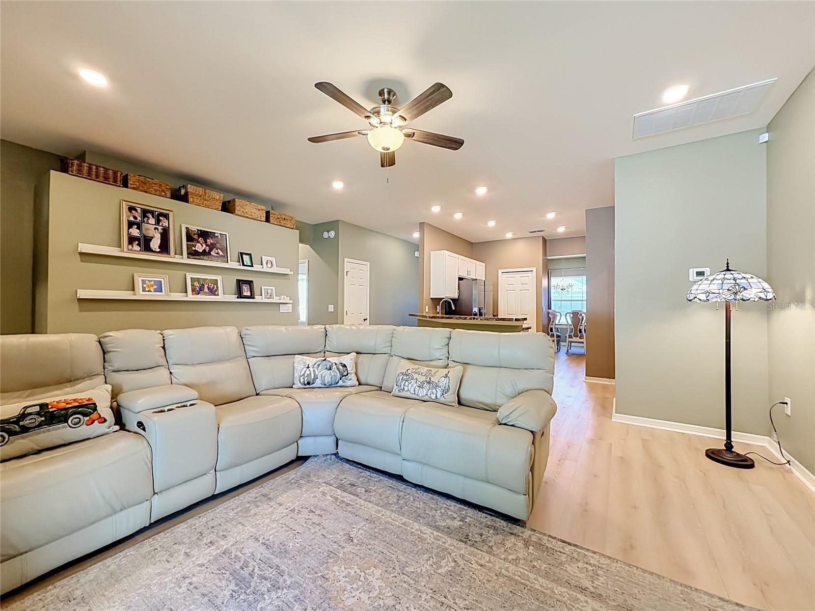 1069 Sandpiper Loop Property Photo 21