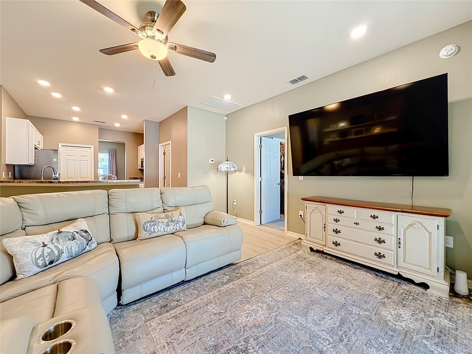 1069 Sandpiper Loop Property Photo 22