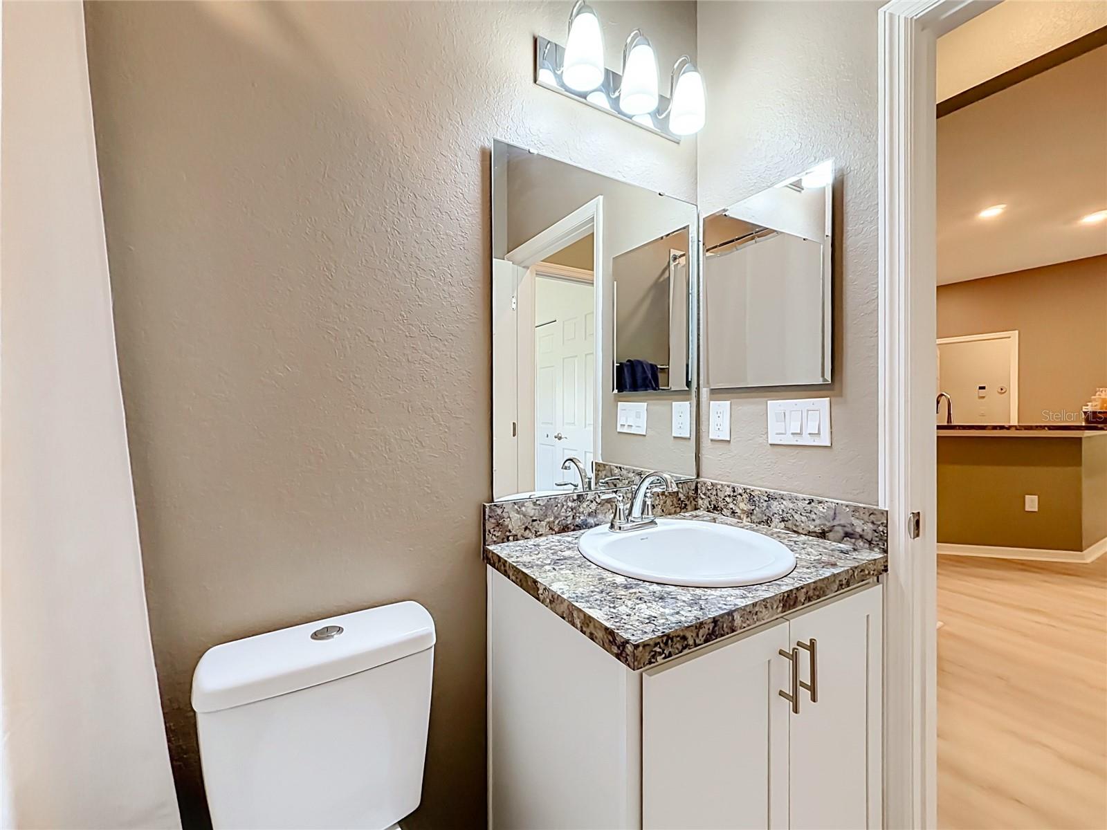 1069 Sandpiper Loop Property Photo 24