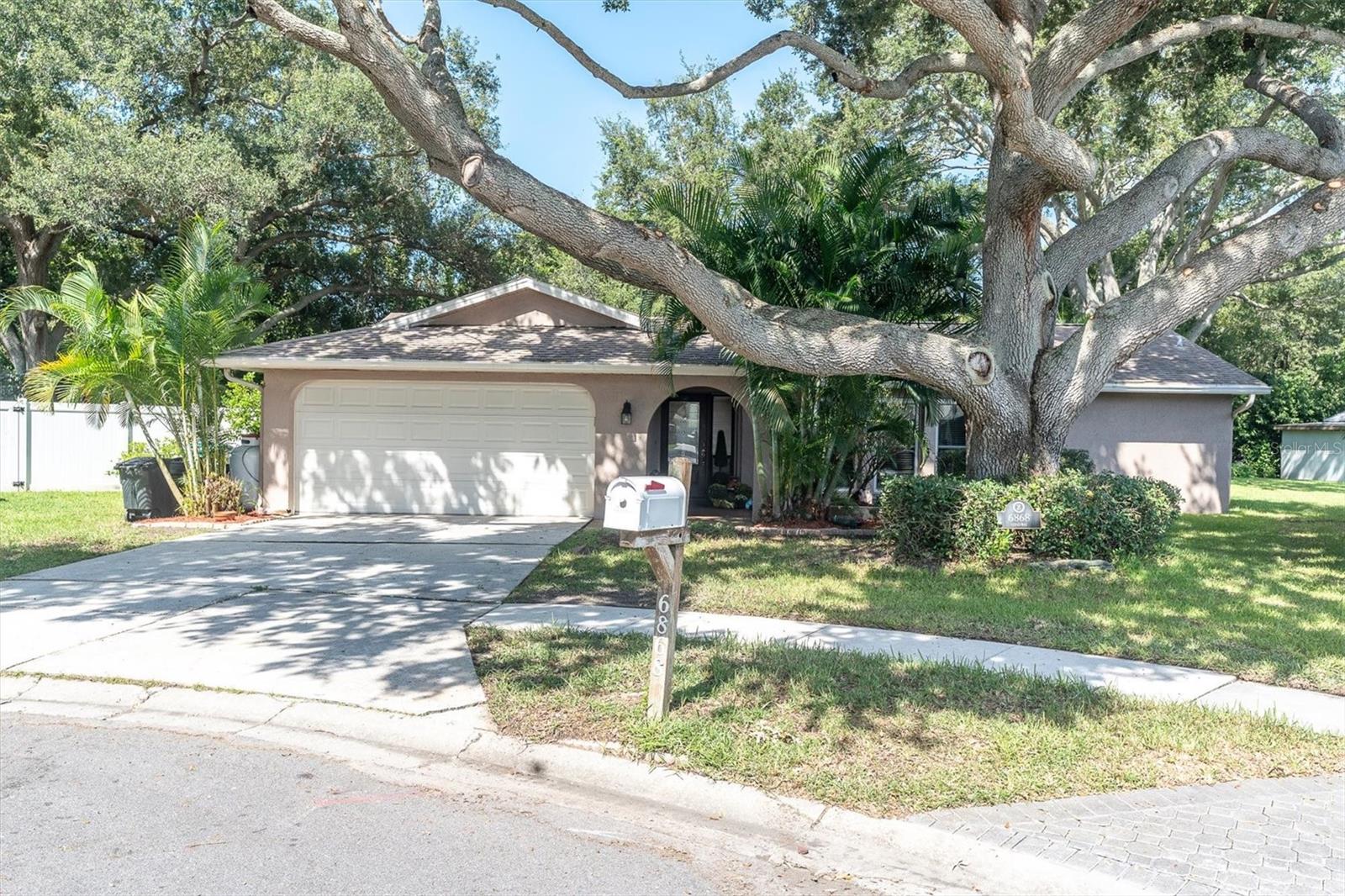 6868 122ND WAY Property Photo 1
