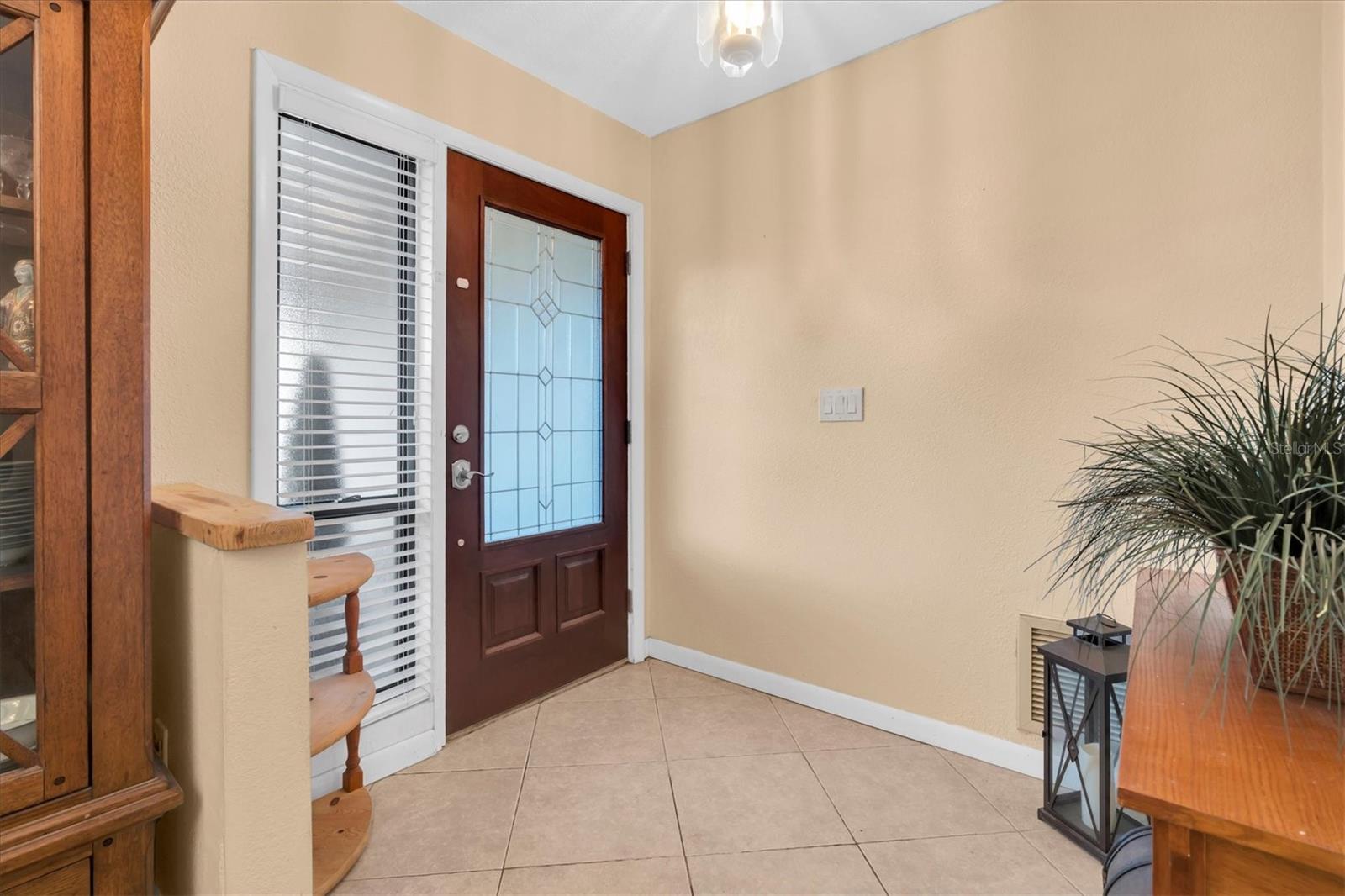 6868 122nd Way Property Photo 3