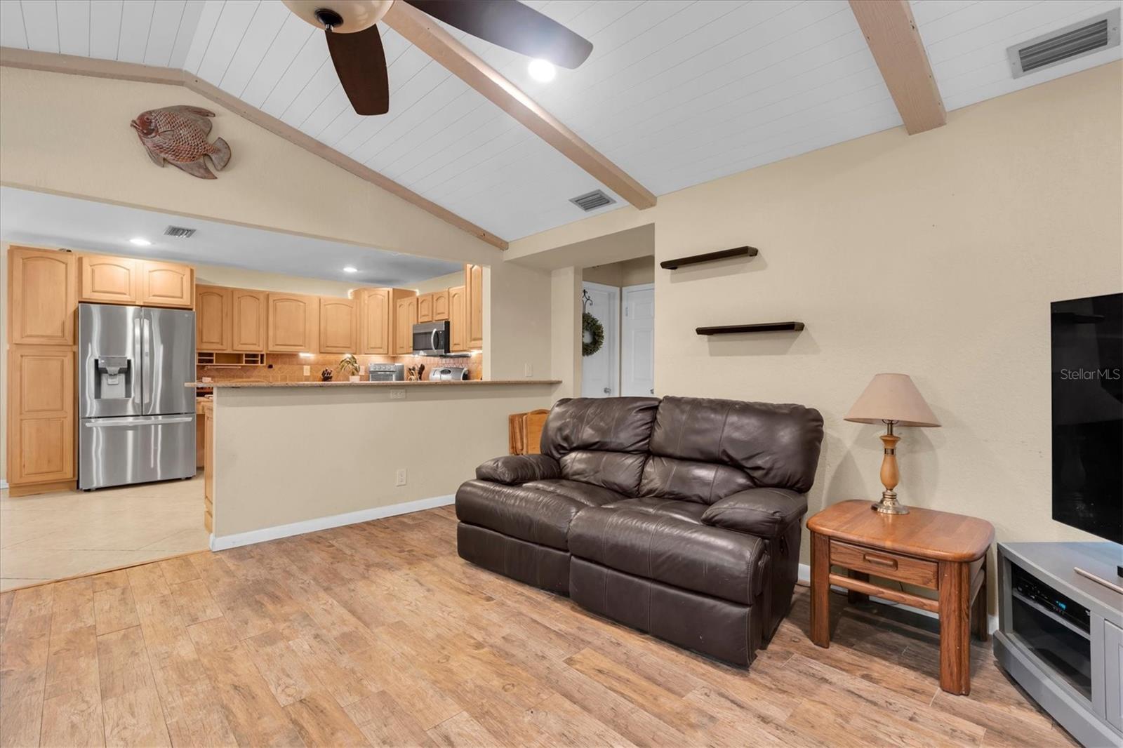 6868 122nd Way Property Photo 6