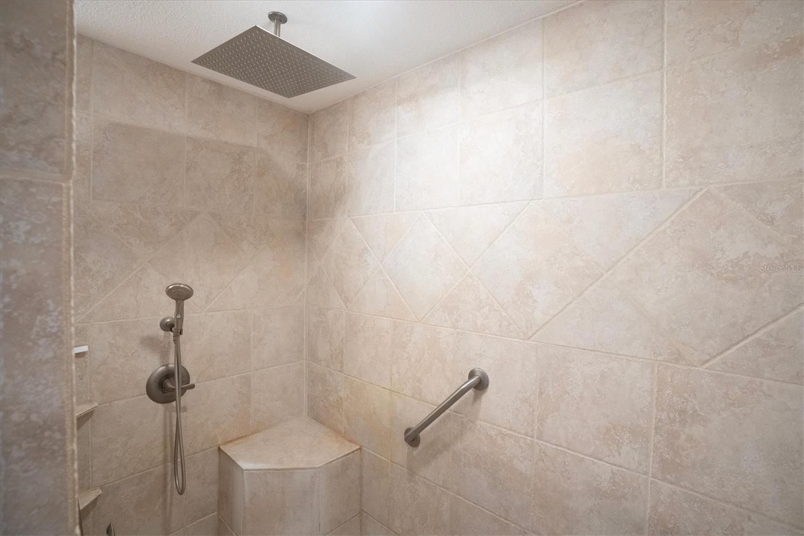 6868 122nd Way Property Photo 19