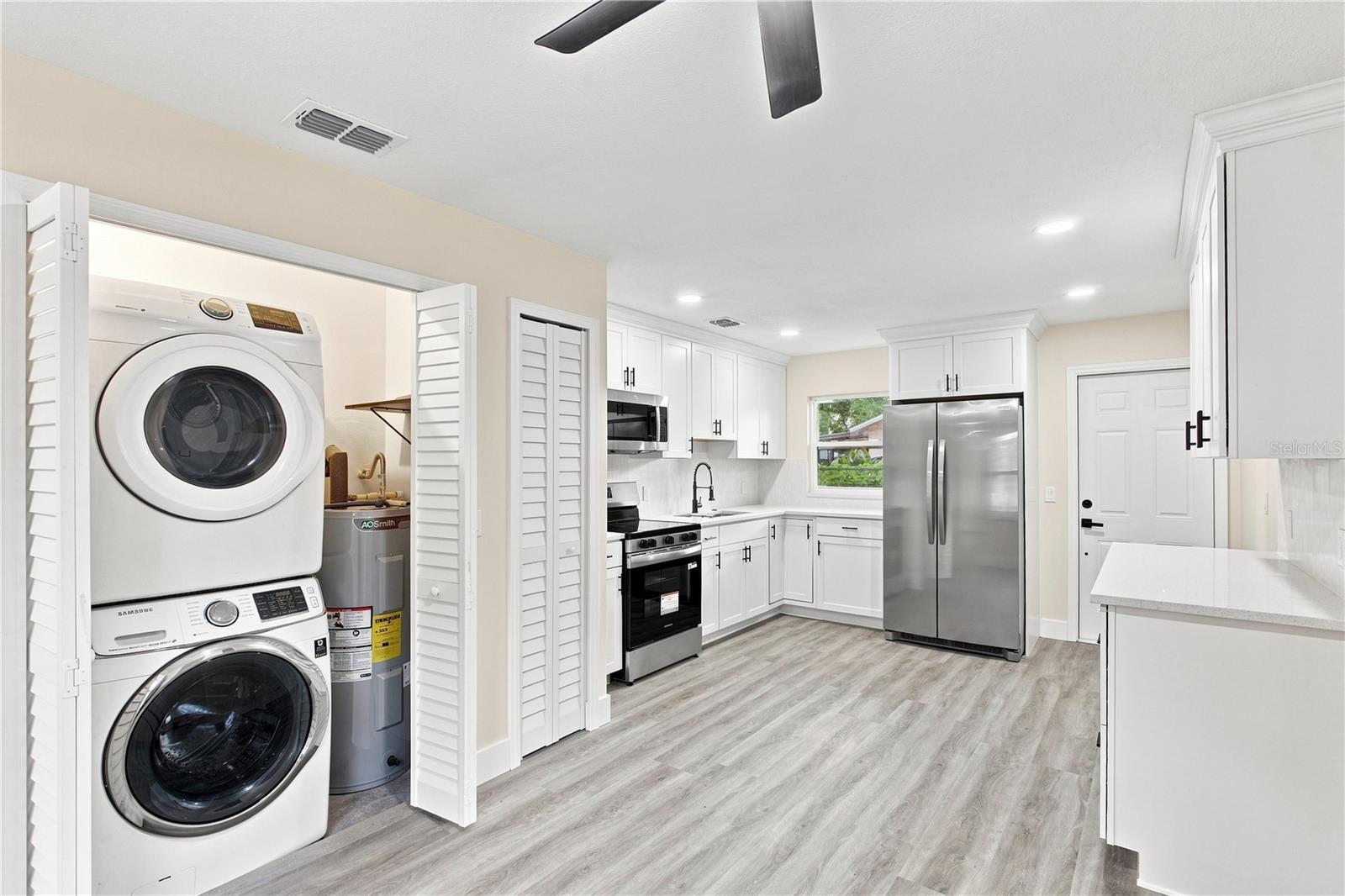 1105 Park St Property Photo 4