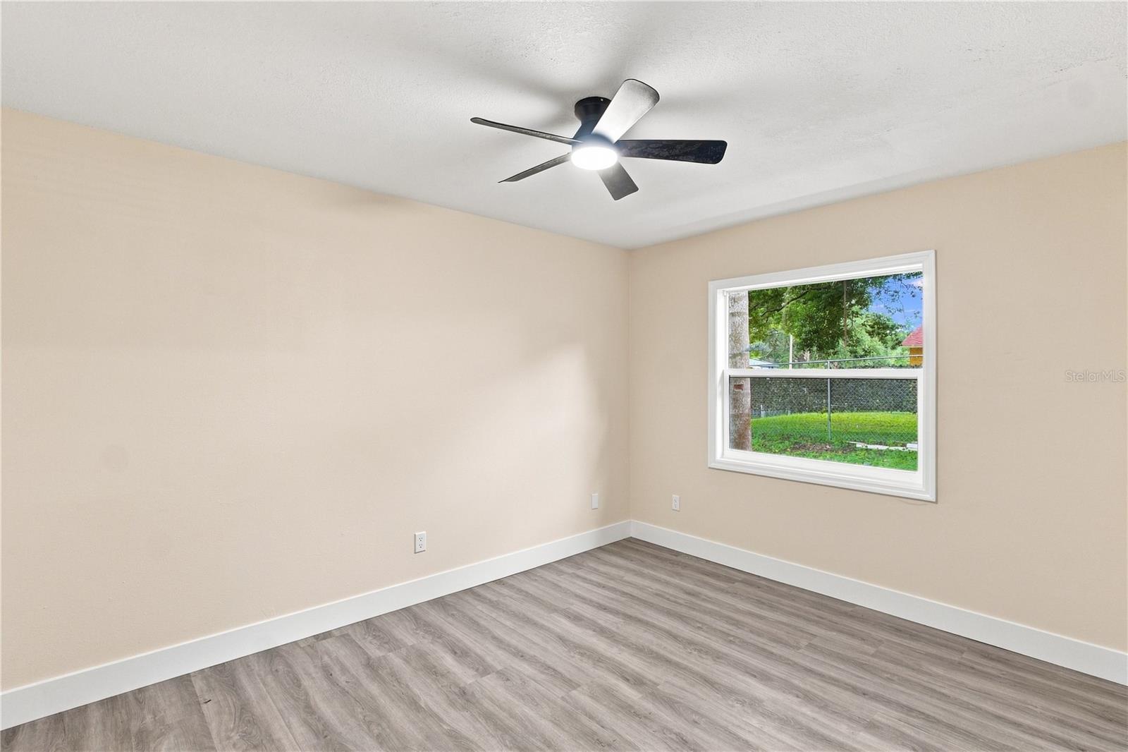 1105 Park St Property Photo 12